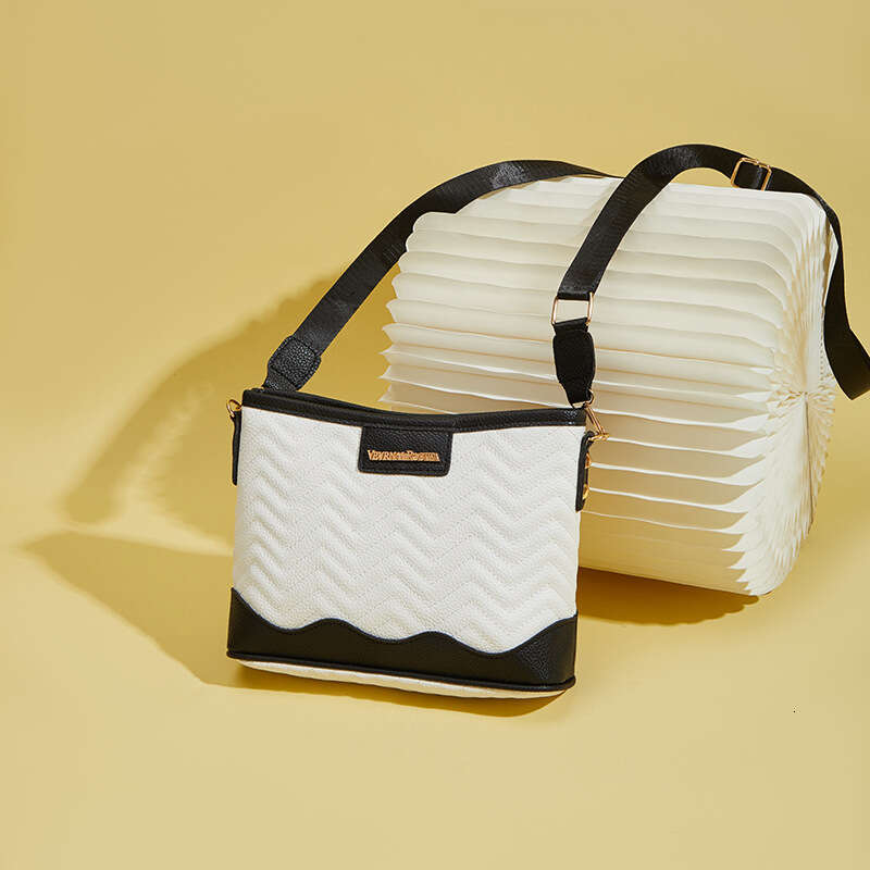 Wave Pattern Bucket Ladies Small Style Large Capacity Women's Shoulder Bag 2025 Elegant Versatile New Trendy Fashion Ins