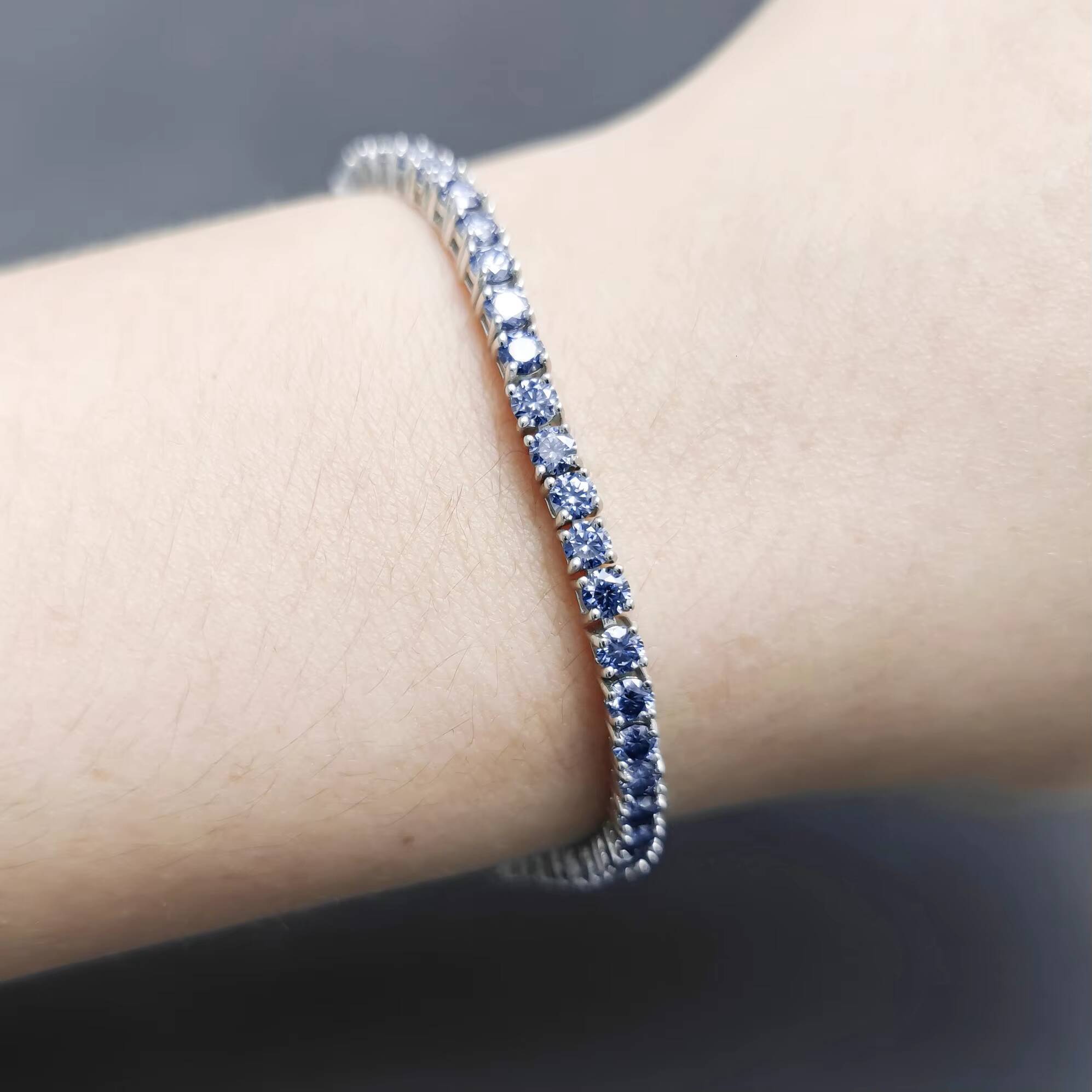 Long-lasting Fashion Pure Sier Bracelet 3mm Light Blue Quartz Tennis Chain