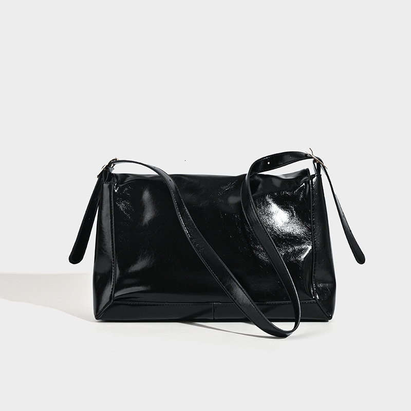 designer Korean Style Bag 2025 New High-End Soft Leather Texture Underarm Commuter Bag Large Capacity Shoulder Messenger Bag