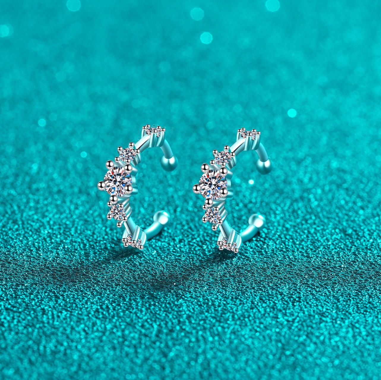 925 Sterling Silver Moissanite Ear Cuff, Non-Piercing Ear Jewelry, Trendy and Minimalist Design, Perfect for Everyday Wear or Special Occasions