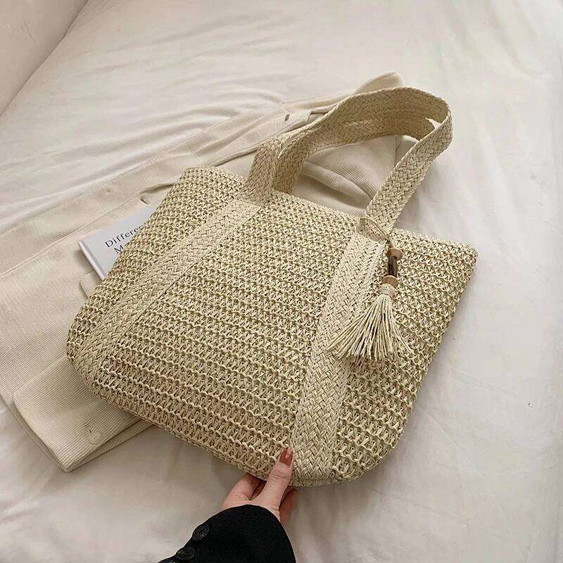 Large Capacity Straw Weave Tote for Women Summer Beach Handbag Tassel Pendant Bohemian Shoulder 2024 Ladies Travel Bag designer bag