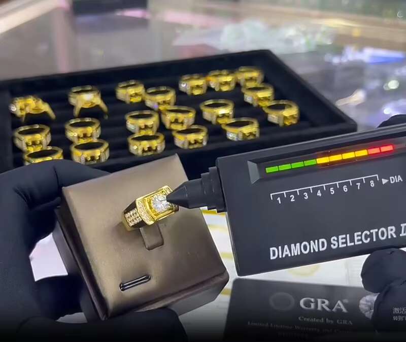 Ashabell Wholesale S925 Sterling Silver Plated True Gold 1CT Moissanite Diamond Ring for Mens Wedding Engagement Ring