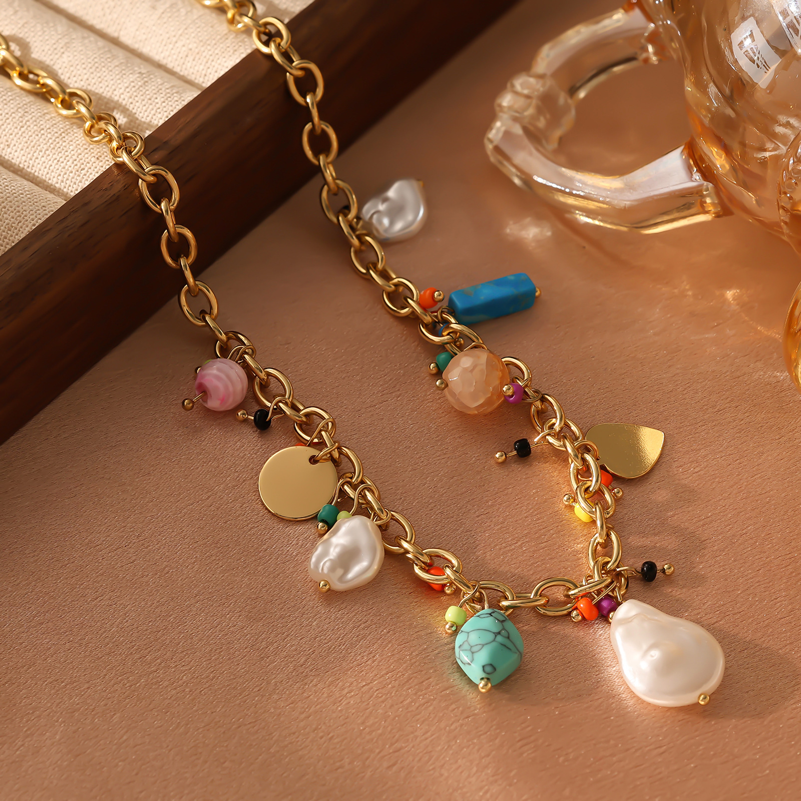 Fashion Jewelry Colorful Turquoise Pendant for Women, Simple and Stylish Single Layer Necklace