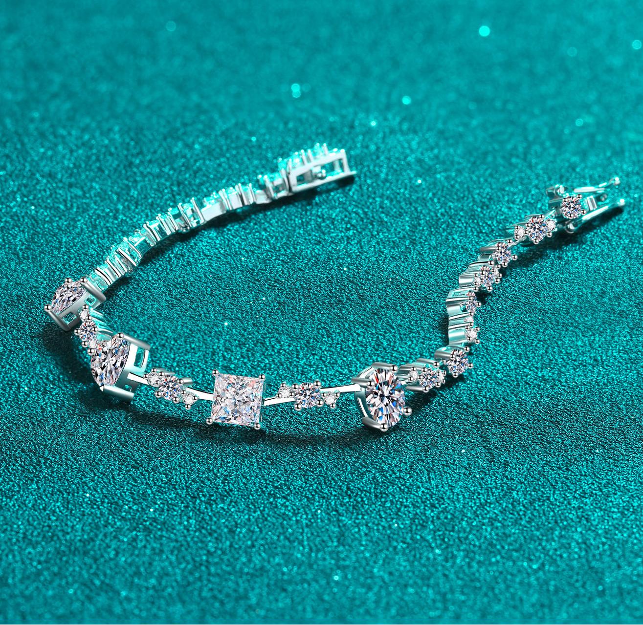 925 Sterling Silver Moissanite Bracelet with PT950 Gold Plating, Exquisite and Elegant Bracelet for Women, Wholesale Available