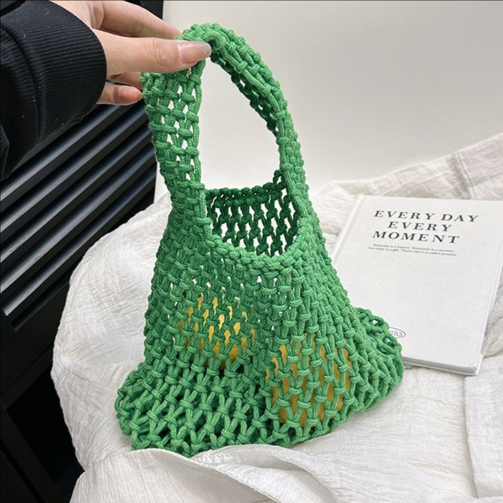 designer Korean Style Niche Hollow Mesh Handbag Handwoven Wrist Bag Fashion Versatile Beach Vacation Tote Bag Trendy