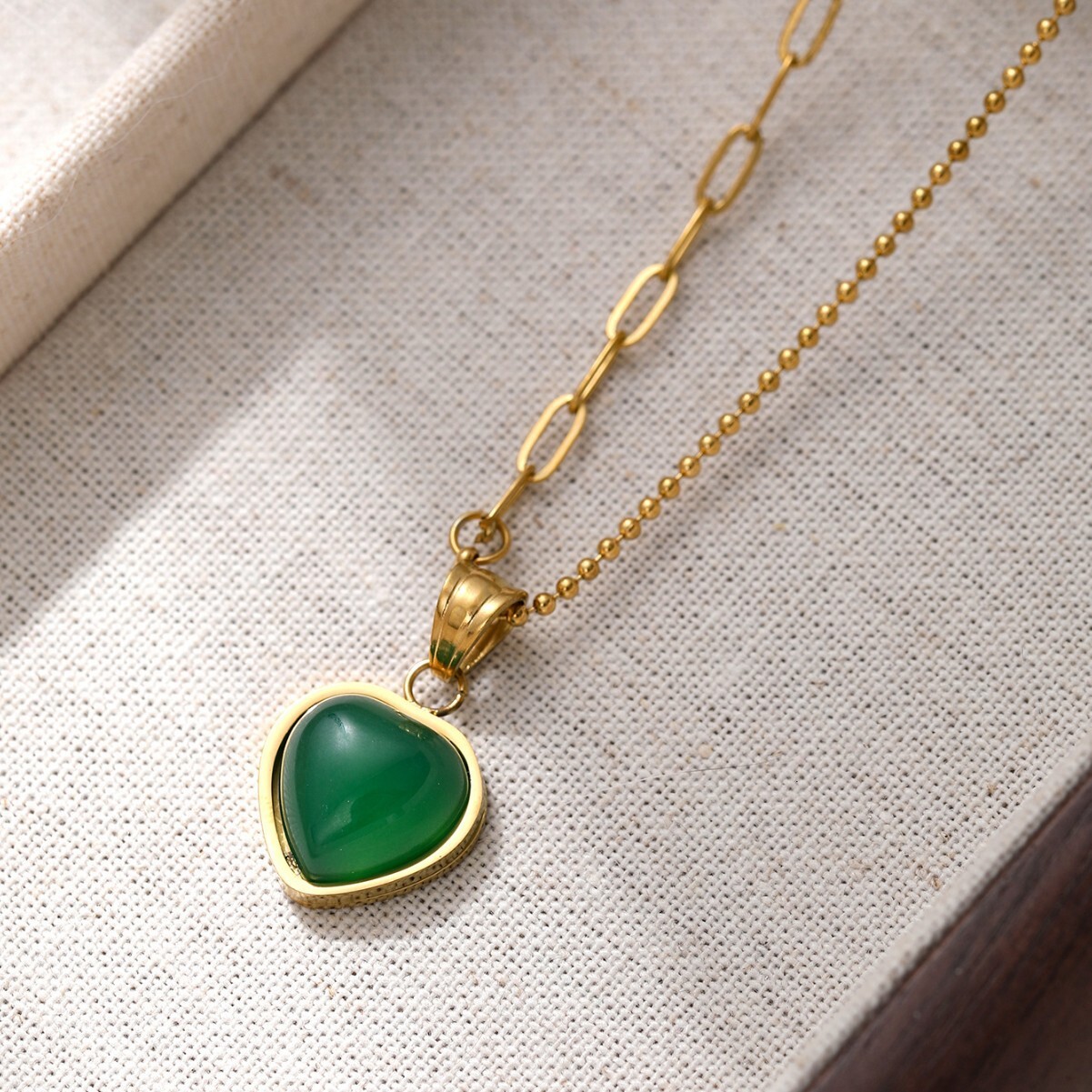 Design Simple Brown Sugar Sand Titanium Steel Pendant Heart Chain Necklace Jewelry