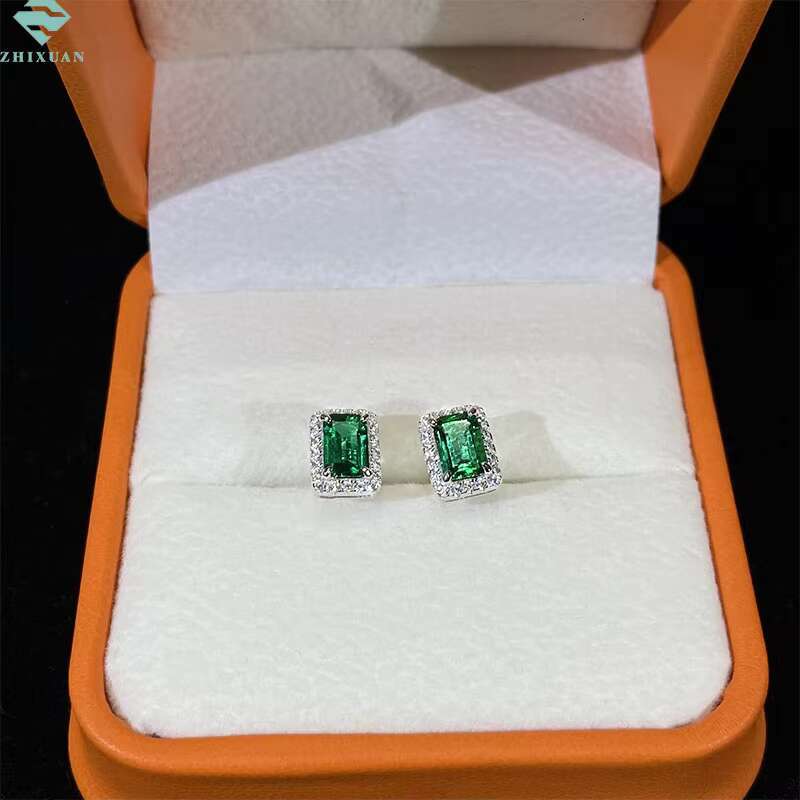 Womens High Quality 925 Silver VVS Moissanite Stud Earrings Fashionable Jewelry Design