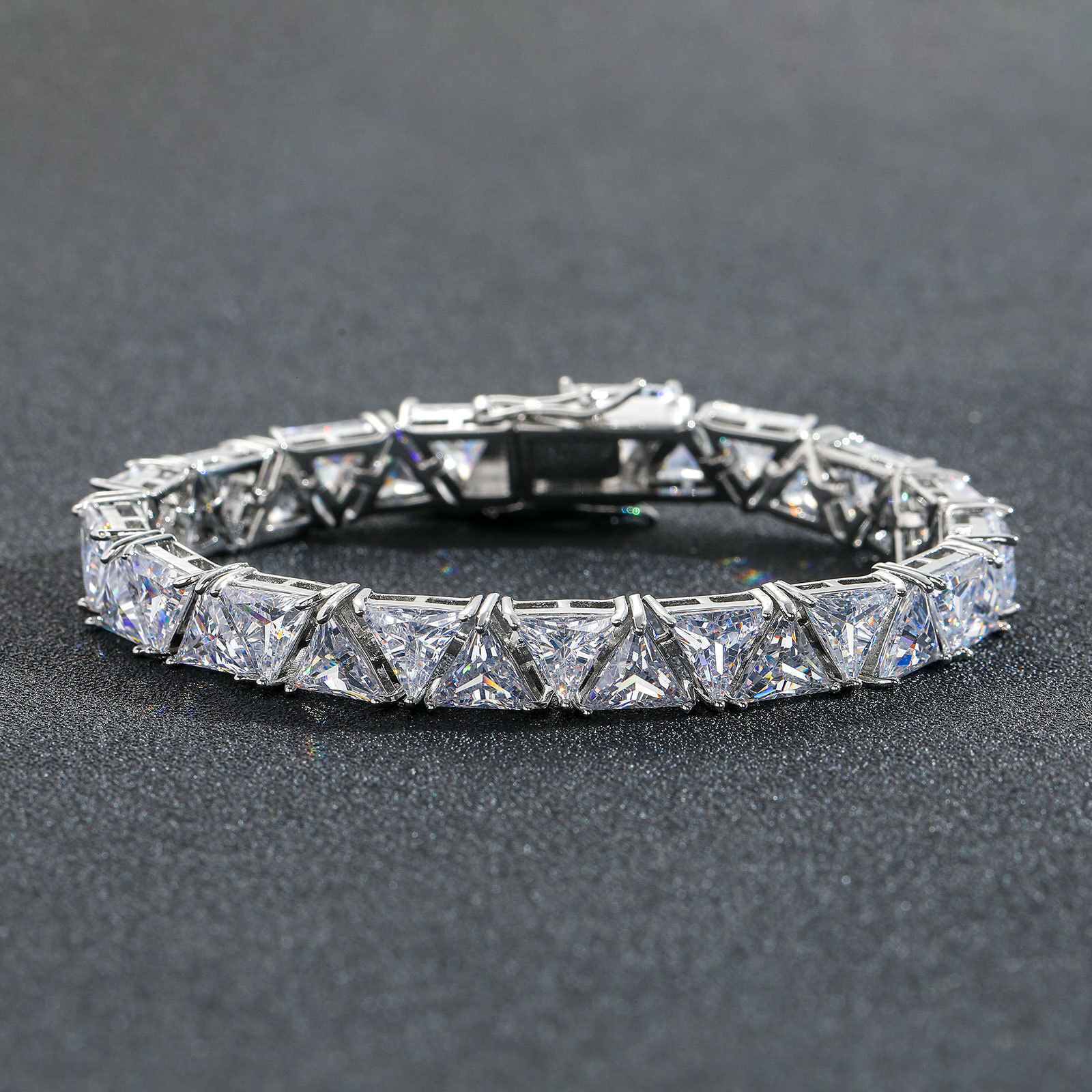 Hip Hop Bracelet 9mm Triangular Moissanite Tennis Chain Fashionable and Versatile Trendy Mens Jewelry Hip Hop Chain moissanite