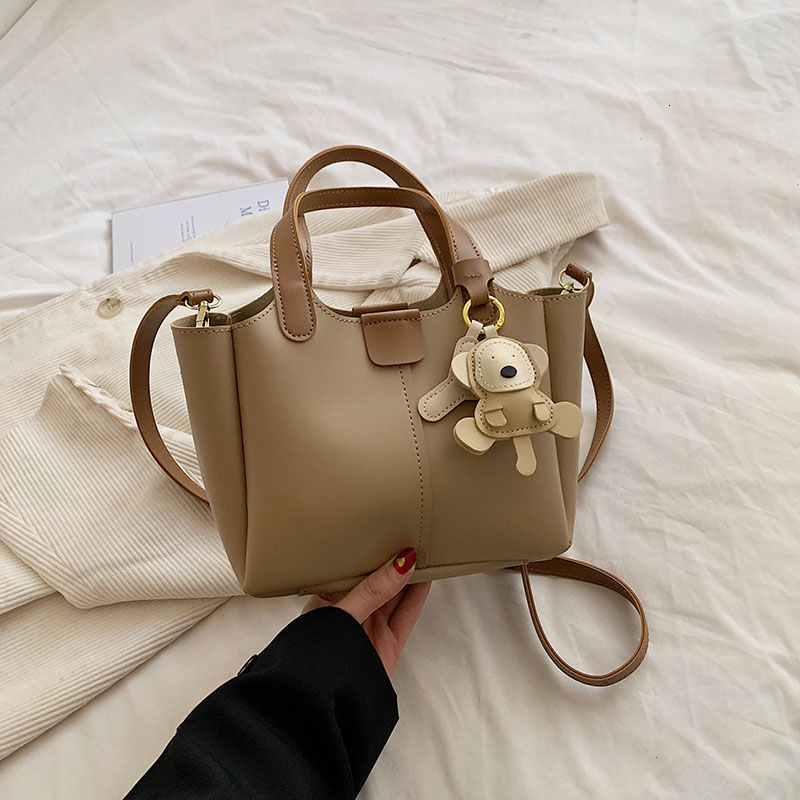 Fashionable and minimalist large capacity handbag, fashionable women's small bag, new shoulder bag, designer women's crossbody bag