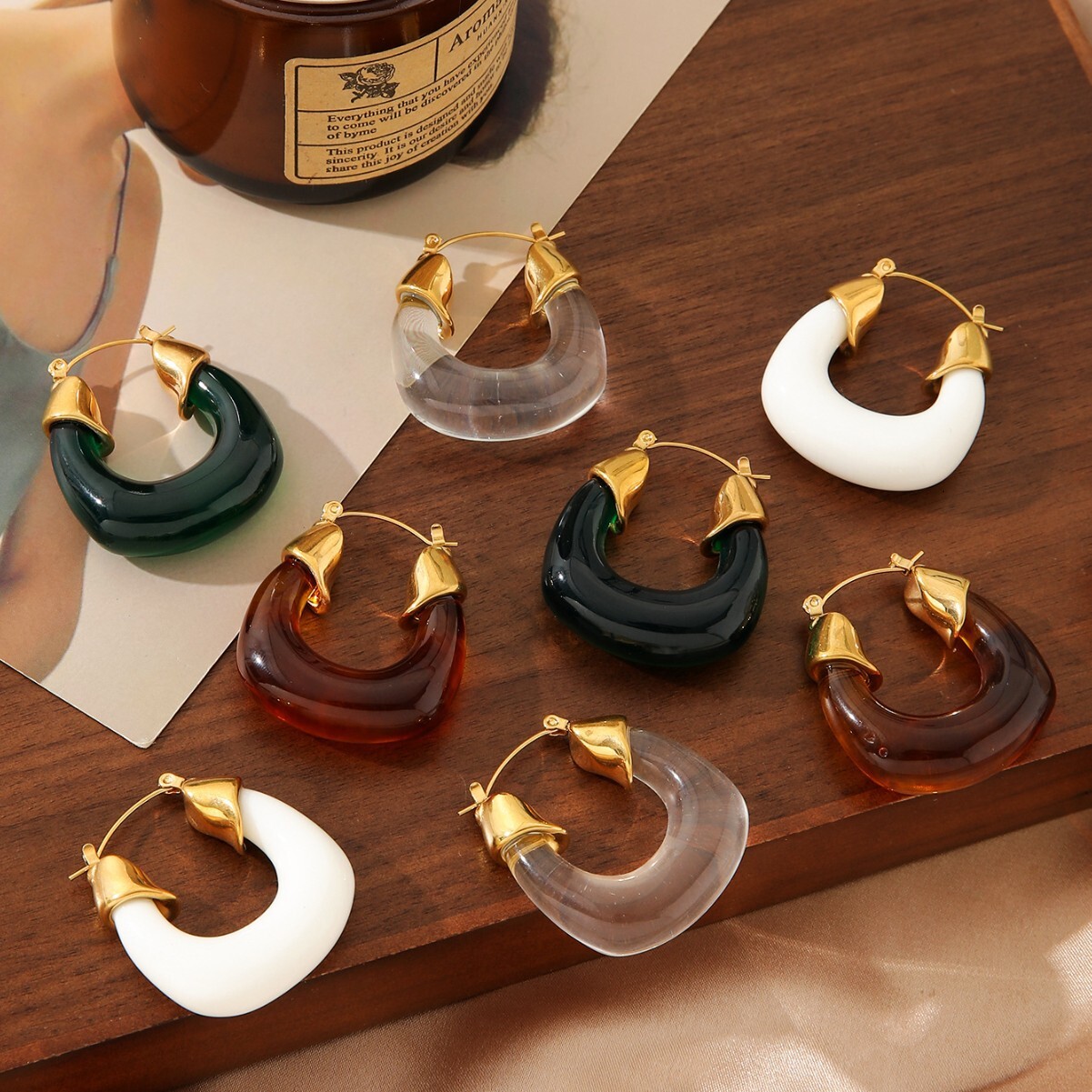 Hot-Selling Round Hollow for Women Gold-Plated Oil-Drip Acrylic High-End Earrings