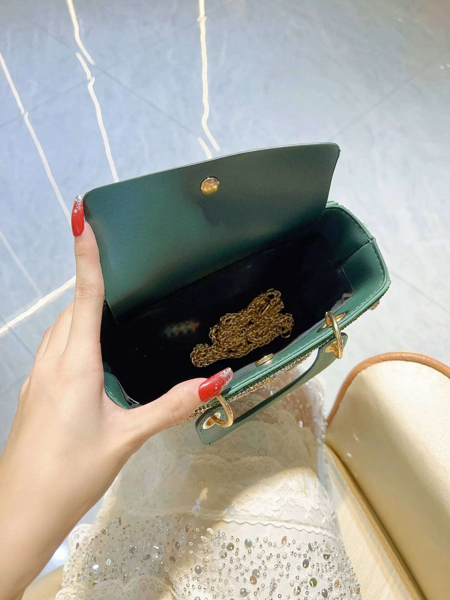 2025 new handmade lightweight luxury designer women's evening handbag, shoulder crossbody bag, shiny diamond decoration fashionable women's 