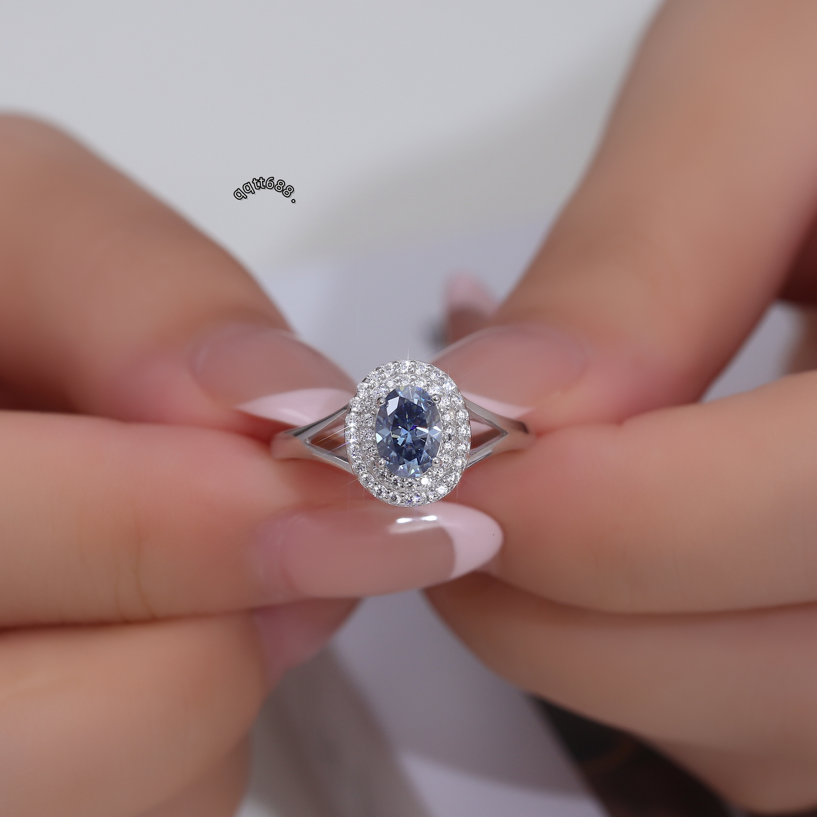 Wedding Bridal Jewelry White Gold Plated 925 Sterling Silver Ring Oval Shape VVS1 Moissanite Engagement Ring Women