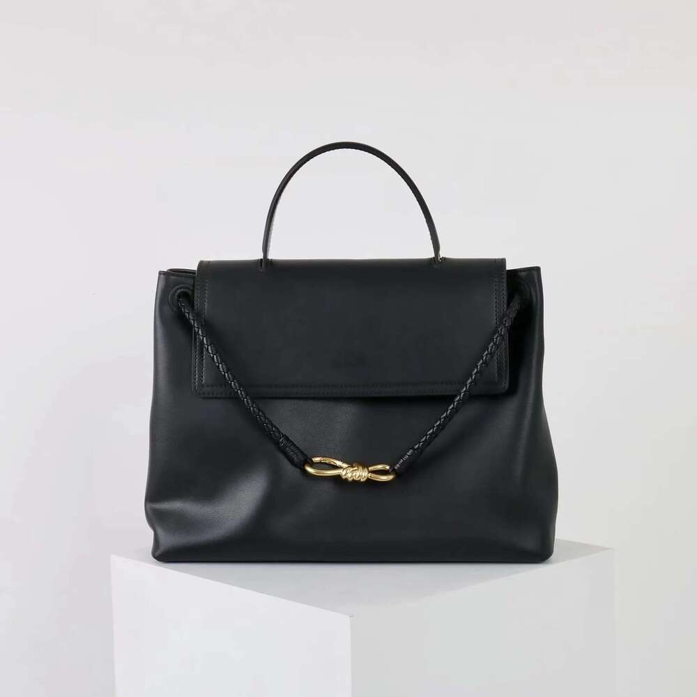 Hand Women 2025 New Retro Shoulder Bags Quality Lady Genuine Leather Tote High Capacity Female Messenger Bag