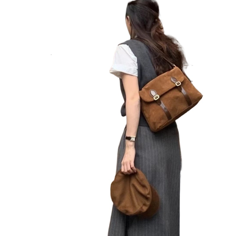 designer Women's Bag 2025 Korean Niche Design Matte Retro Single Shoulder Crossbody Messenger Bag Autumn Winter Large Capacity Underarm Bag