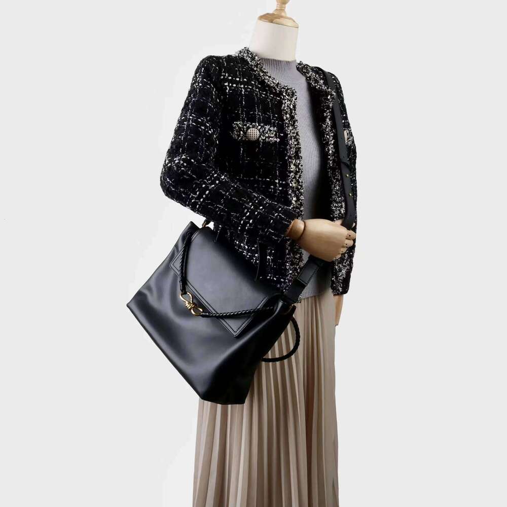 Hand Women 2025 New Retro Shoulder Bags Quality Lady Genuine Leather Tote High Capacity Female Messenger Bag