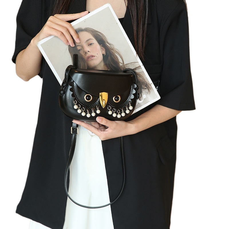 designer Niche Crossbody Bag In Stock Original Design Retro Owl Chain Bead Saddle Bag for Women Large Shell Bag Special Feature