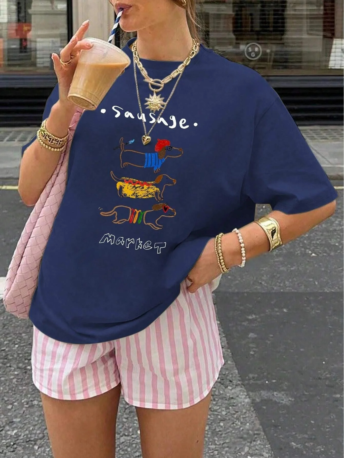 Dachshund and letter print short-sleeved T-shirt Casual and versatile style Suitable for summer daily wear and going out 250529