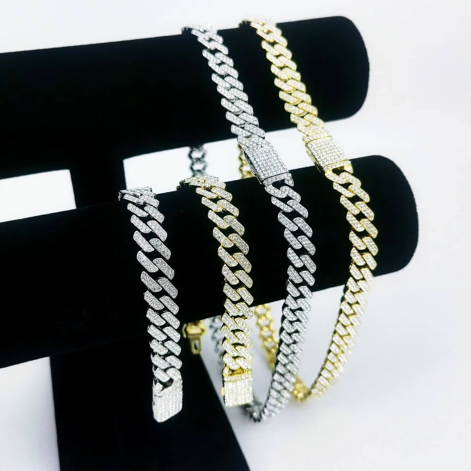 Hot Selg Fashion Hip-hop Stainless Steel 10mm Dia Inlaid Cuban Chain Bracelet Necklace in Europe and America
