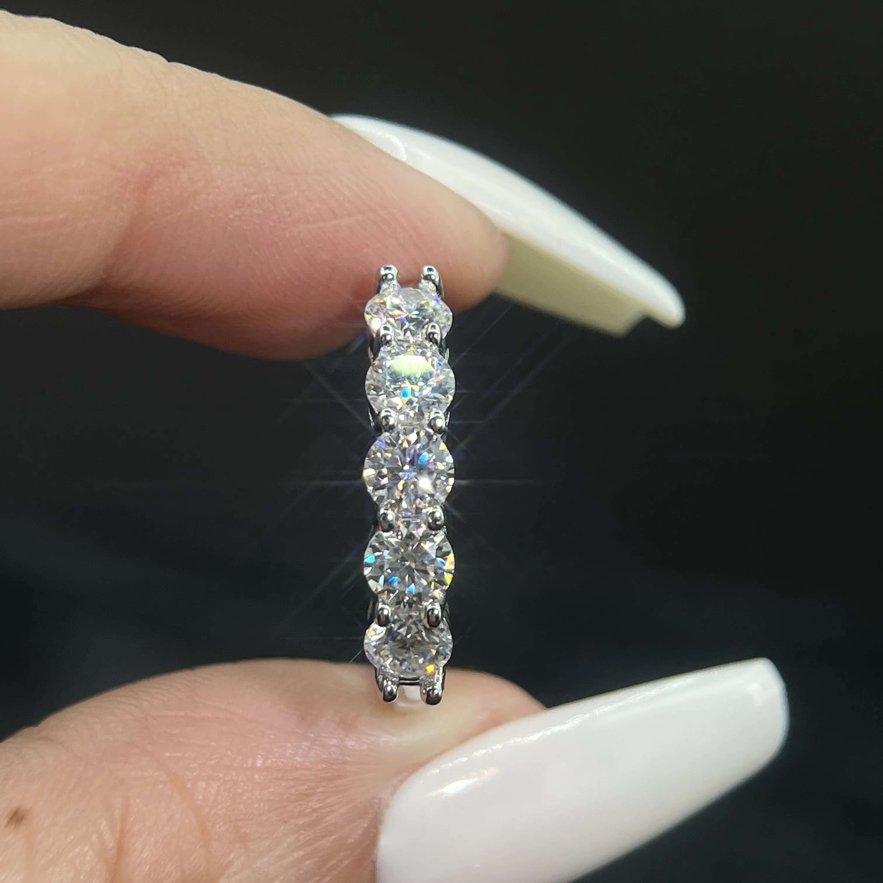 Wholesale Price Vvs Moissanite Band Eternity Ring Single 4mm Brilliant Cut Gemstone 925 Sterling Silver Wedding Rings for Women