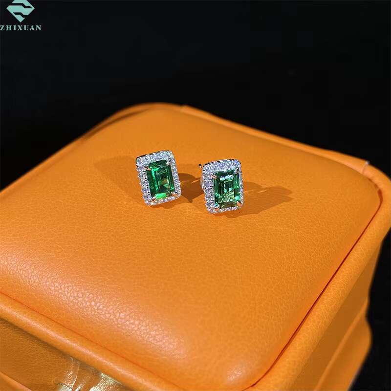 Womens High Quality 925 Silver VVS Moissanite Stud Earrings Fashionable Jewelry Design