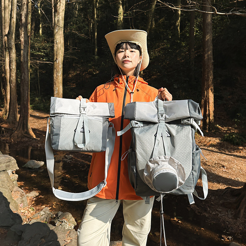 Hiking Lightweight Waterproof Large Capacity Camping Travel Mountaineering Outdoor Backpack for Men