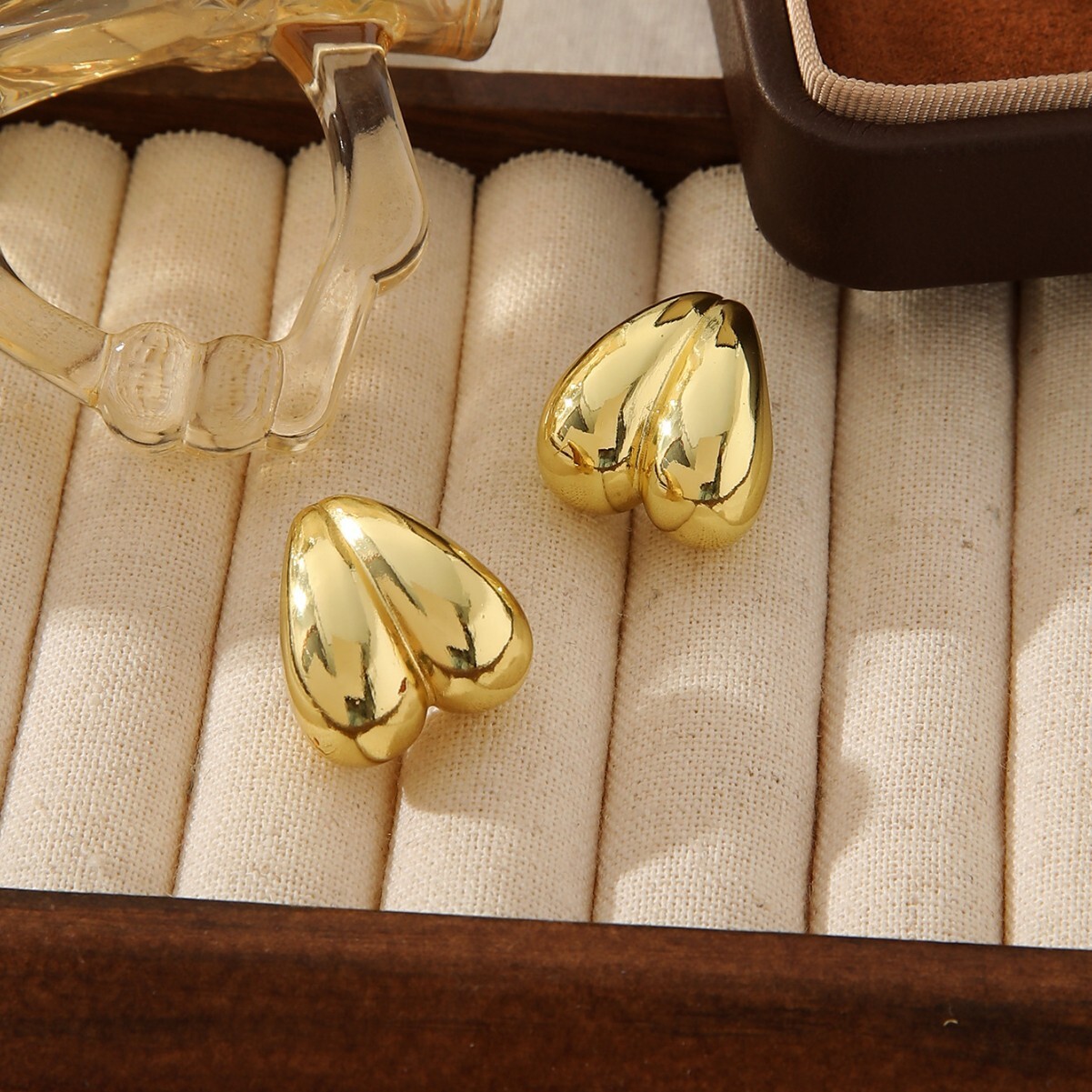 Titanium Steel Design Sense 3D Peach Heart for Women Non-Fading Gold-Plated High-End Earrings