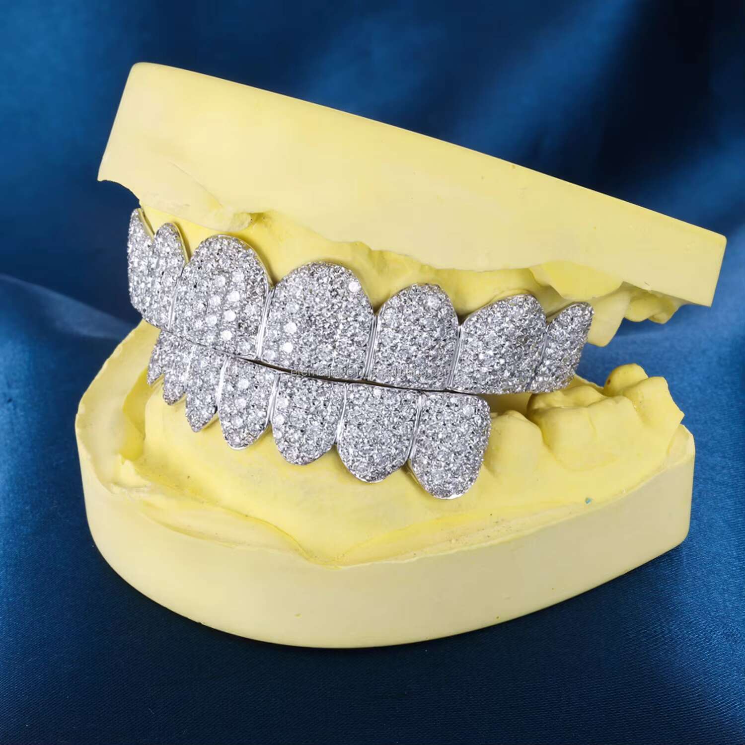 Factory Custom Hip-Hop Grillz 8 on 8 S925 Silver 10K 14K 18K Solid Gold VVS Moissanite Lab Diamond Iced Out Grillz for Teeth