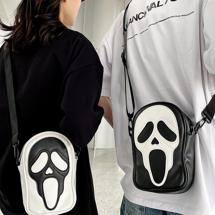 High Quality New Free Designer Bag Single Female Personality Funny Skeleton Male Halloween Ghost Face Crossbody Bag PU Fashionable Mobile Phone Should