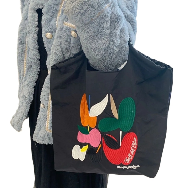 designer Ins Style Japanese Niche Tote Bag for Women New Large Capacity Nylon Handbag for Class Commuting Shopping Bag