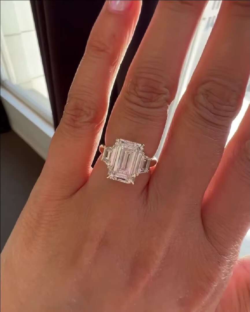 Three Stone Moissanite Engagement Ring Sterling Silver Wedding Ring 5.00 Ct Emerald Moissanite Diamond Bridle Ring for Woman