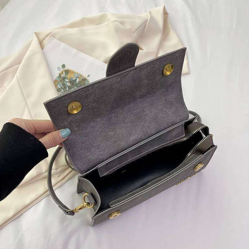 2025 Handbag Women's High-End Texture Niche Design Shoulder Fashion Trend Casual Versatile Simple Crossbody Bag Phone Bags Cases