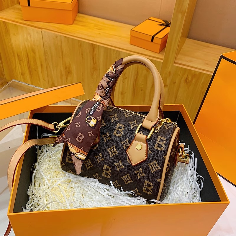 2025 designer bag luxury shoulder bag wrist bag crossbody bag women's fashion bag handbag crossbody bag fashion printed women's Boston bag