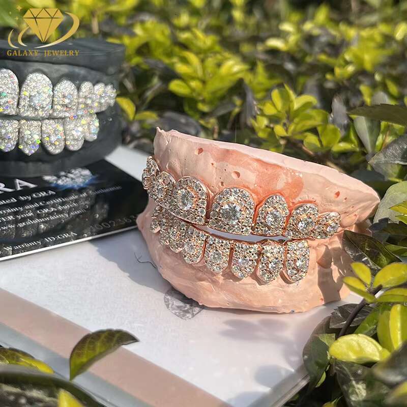 Custom Luxury Jewelry Teeth Top Dowm Round Cut Diamond 925 Sliver Fully Iced Out Vvs Moissanite Grillz for Mens