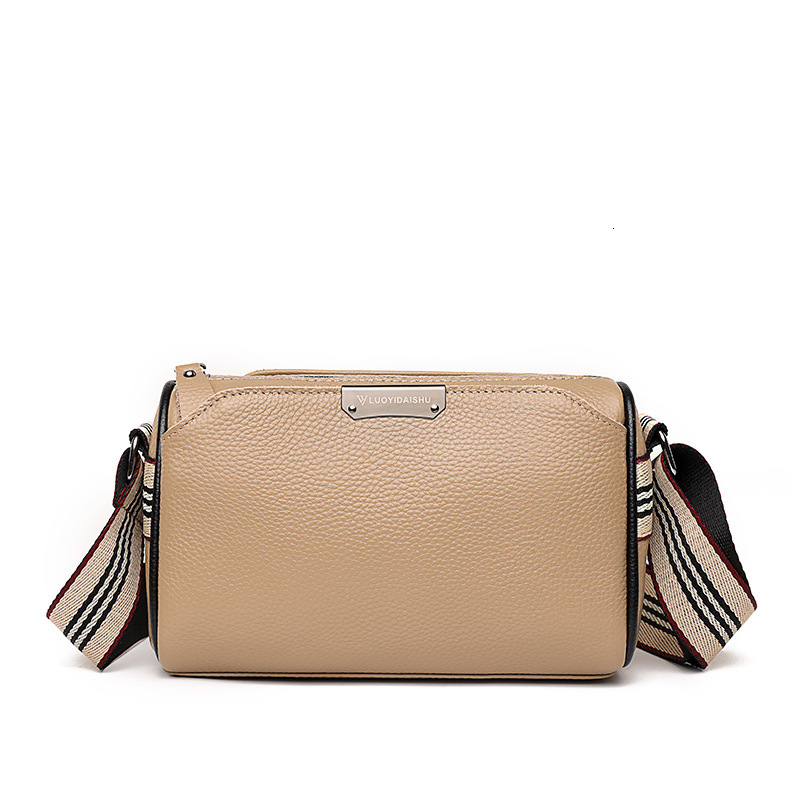 Real leather women's large capacity top-level cowhide small square bag designed by fashionable, simple and multifunctional women's diagonal 