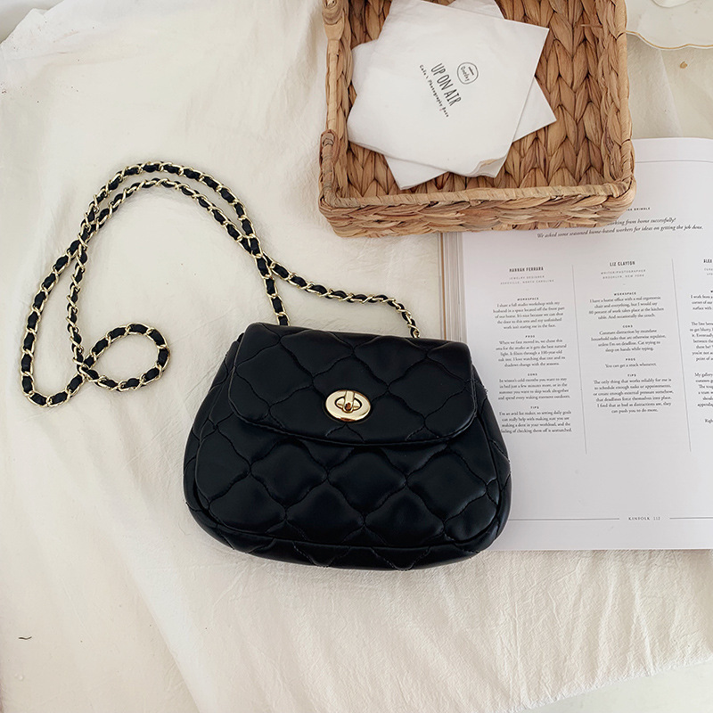 designer 2025 Spring Korean Style New Quilted Chain Cloud Bag Fashion Ins Casual Versatile Single Shoulder Crossbody Small Bag for Women