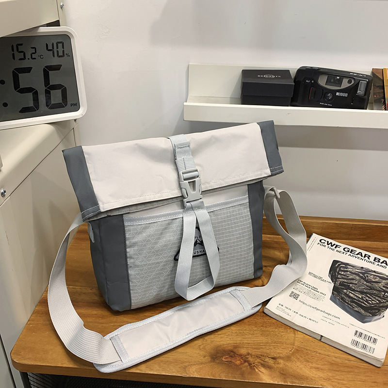 Hiking Lightweight Waterproof Large Capacity Camping Travel Mountaineering Outdoor Backpack for Men