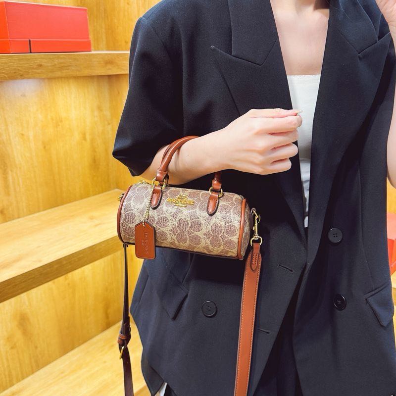 Designer Bag Luxury Bag Shoulder Bag women's Fashion leather embossed crossbody bag Mini Monogram Shoulder bag texture underarm handbag commuting