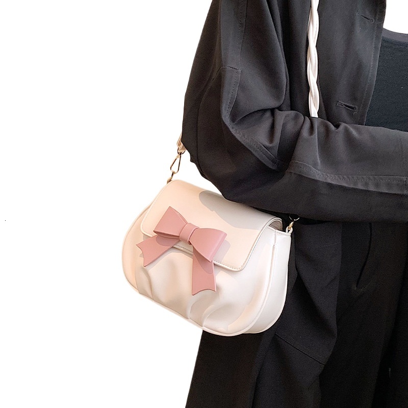 designer 2025 New Niche Women's Bag Versatile Shoulder Crossbody Bag Small Bag Summer Small Square Bag Casual Underarm Bag