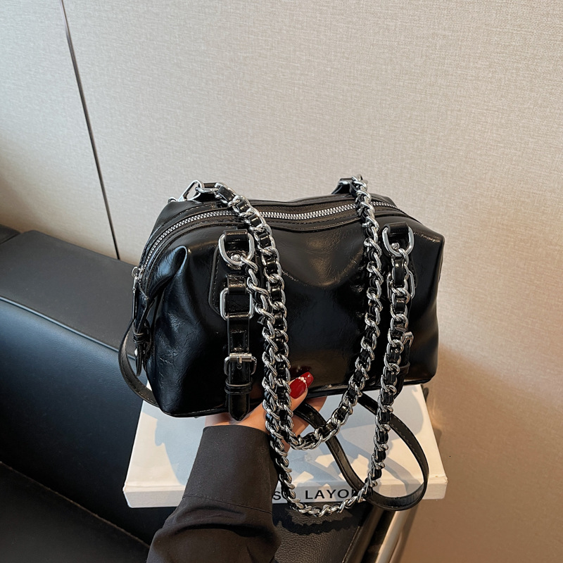 Free Shipping Designer Bag Korean Version Of High-end Chain Shoulder For Women 2025 New Summer Niche Fashion Versatile Crossbody Pillow Bag Trend