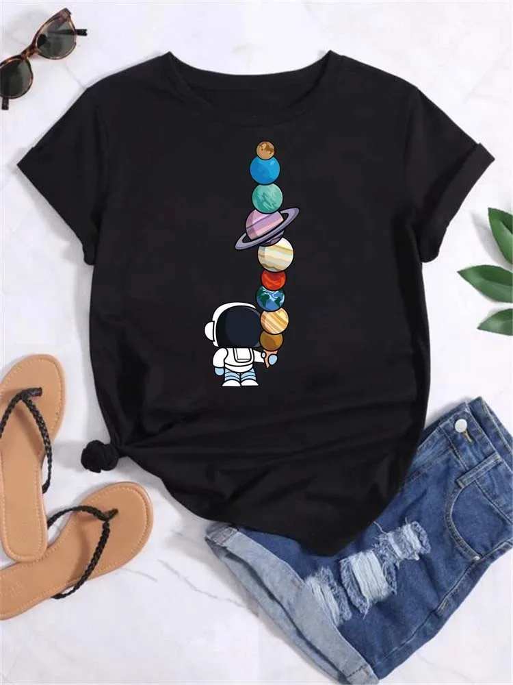 Designer T Shirt Women Moon Planet Print Fashion Tee Shirts Casual Round Neck Short Sleeve Streetwear Female T-Shirt Vintage Tops