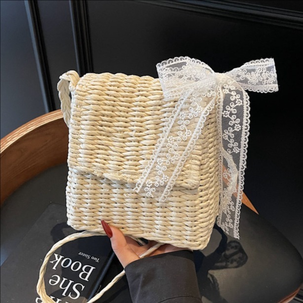 designer Beach Vacation Handwoven Tote Bag for Women 2025 New Fashionable Stylish Lace Bow Single Shoulder Crossbody Bag