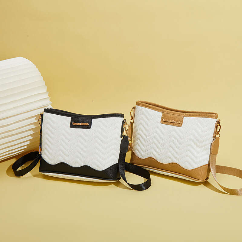 Wave Pattern Bucket Ladies Small Style Large Capacity Women's Shoulder Bag 2025 Elegant Versatile New Trendy Fashion Ins