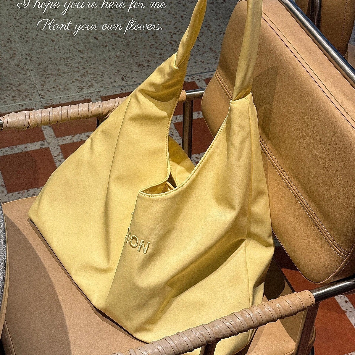designer 2025 New Commuter Shoulder Bag for Women, Large Capacity Tote Bag, Handheld and Crossbody Bag, Suitable for College Students, Underarm Bag fo