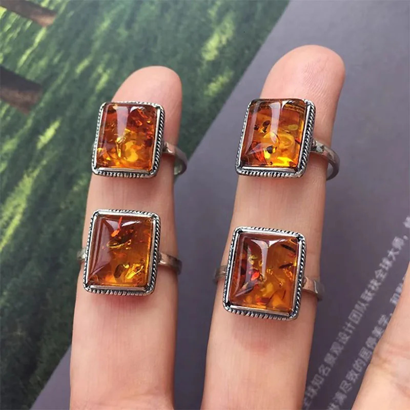 Yoowei Natural Amber Rings for Unisex Golden Flower Vintage Ring S925 Silver Rectangle Geometric Baltic Amber Jewelry Wholesale 250526