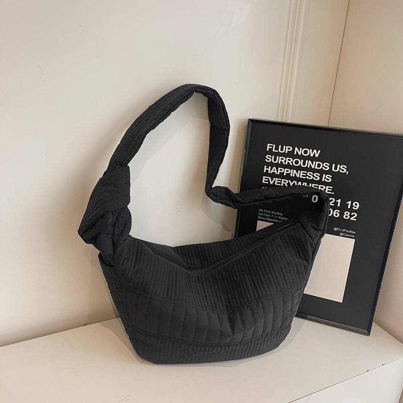 designer Korean Style Niche Pleated Handbag for Women 2025 New Versatile Fashion Single Shoulder Cloud Bag Commuter Crossbody Dumpling Bag