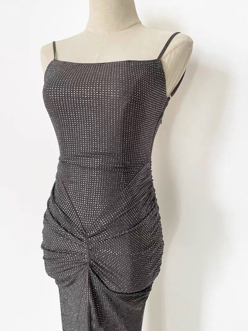 Women's sequined sparkling dress, formal thin shoulder strap, mid-length tight dress, sparkling backless wedding halter dress, slit