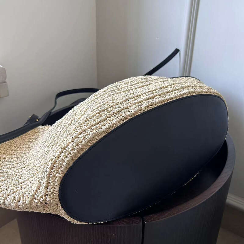 Straw Beach Tote New Top Layer Cowhide Patchwork Raffia Tote Large Capacity Handwoven Genuine Leather Straw Bag Crossbody Bag