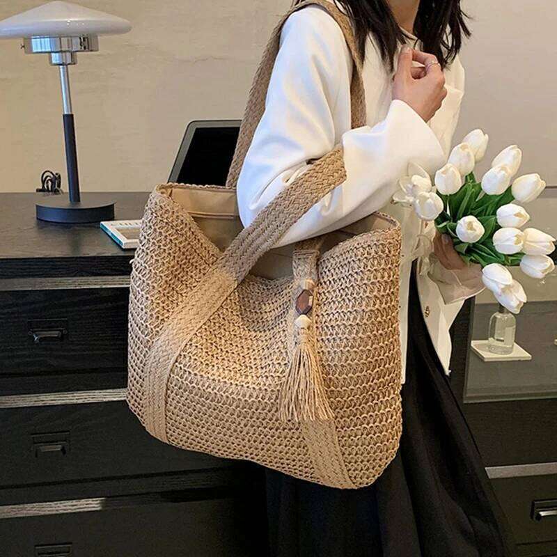 Large Capacity Straw Weave Tote for Women Summer Beach Handbag Tassel Pendant Bohemian Shoulder 2024 Ladies Travel Bag designer bag