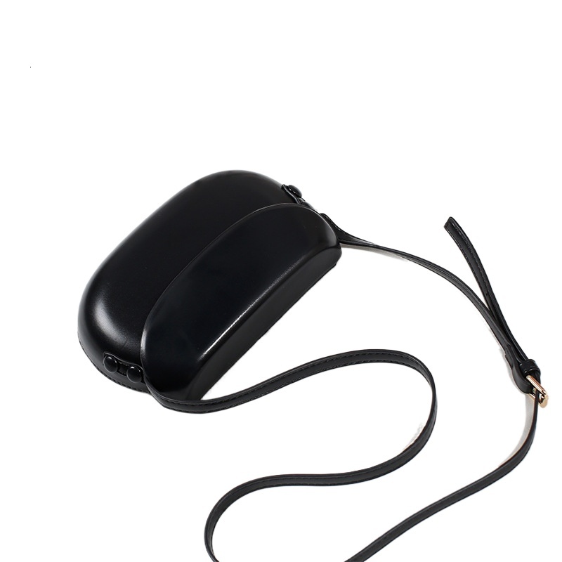 designer Cross-border 2025 Summer INS Single Shoulder Crossbody Bag for Women Candy Color Large Shell Bag Retro Versatile Saddle Bag