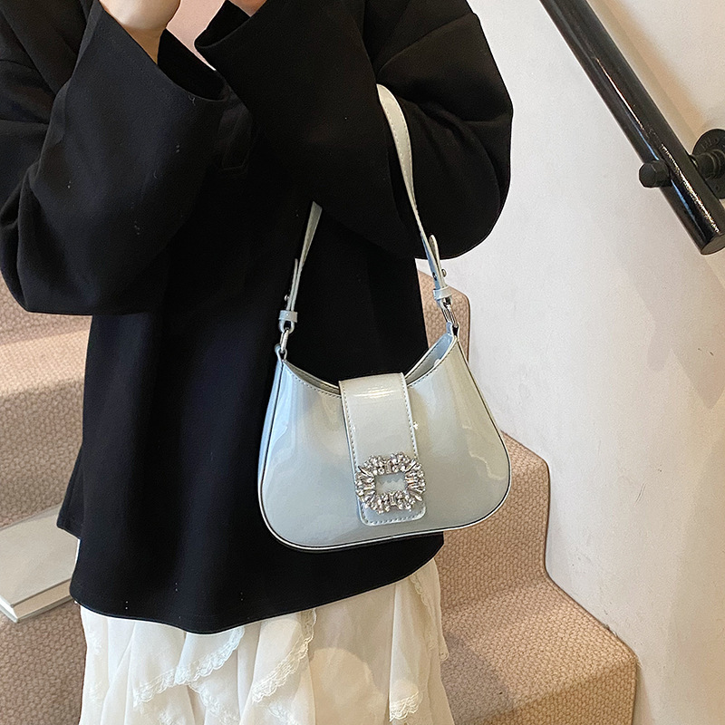 designer Patent Leather Underarm Bag for Women, Trendy Bucket Bag, 2025 New Niche Design, High-end Single Shoulder Small Square Bag